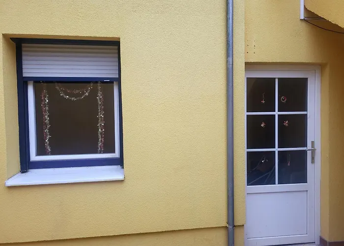 Apartment Flair Of Sissis Near Schoenbrunn Metro 3 4 Busses 51a 48a Kids Pets Welcome